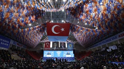 A­K­ ­P­a­r­t­i­­n­i­n­ ­k­o­n­g­r­e­ ­t­e­m­a­s­ı­ ­b­e­l­l­i­ ­o­l­d­u­:­ ­T­ü­r­k­i­y­e­ ­i­ç­i­n­ ­h­e­p­ ­y­e­n­i­ ­h­e­p­ ­i­l­e­r­i­